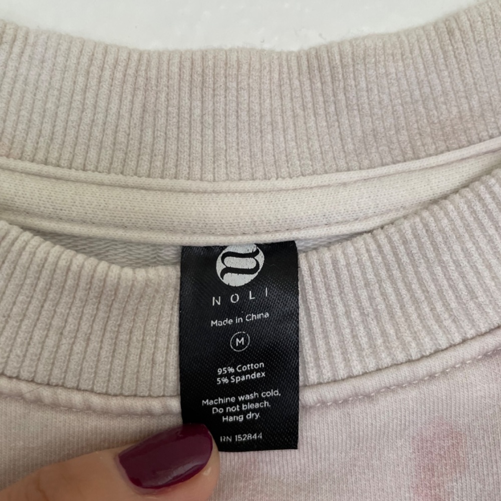 Noli Yoga Tye-Dye Cropped Sweater - Picture 3 of 3